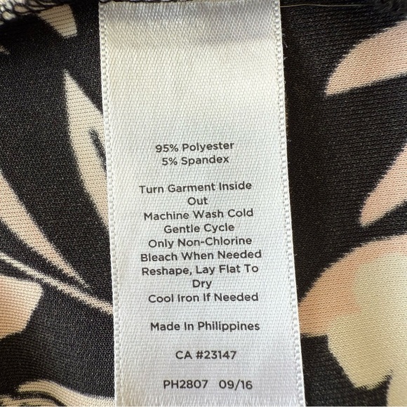 Talbots Sleeveless Floral Ruffle Hem Dress Back Zip Stretch Black Pink Sz 10P - Picture 10 of 10